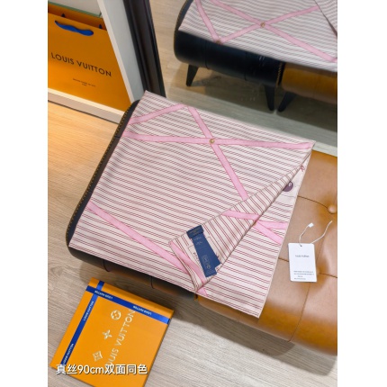 Louis Vuitton Lightweight Scarf in 218357