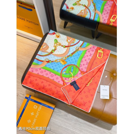 Louis Vuitton Lightweight Scarf in 218379