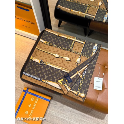 Louis Vuitton Lightweight Scarf in 218397