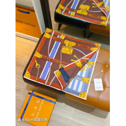 Louis Vuitton Lightweight Scarf in 218409