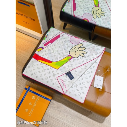 Louis Vuitton Lightweight Scarf in 218417