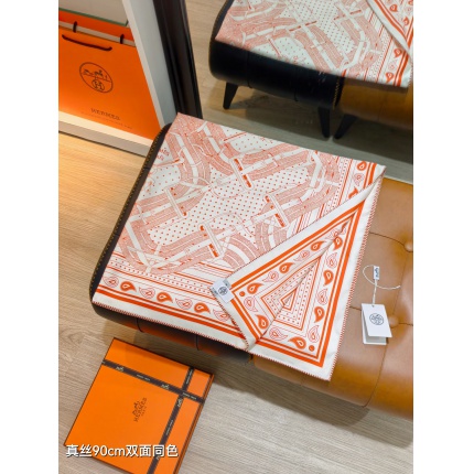 Hermes Cashmere scarf in 218419