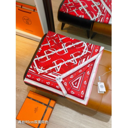 Hermes Cashmere scarf in 218420