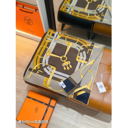 Hermes Cashmere scarf in 218424