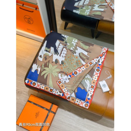 Hermes Cashmere scarf in 218431