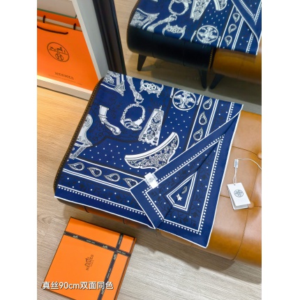 Hermes Cashmere scarf in 218450