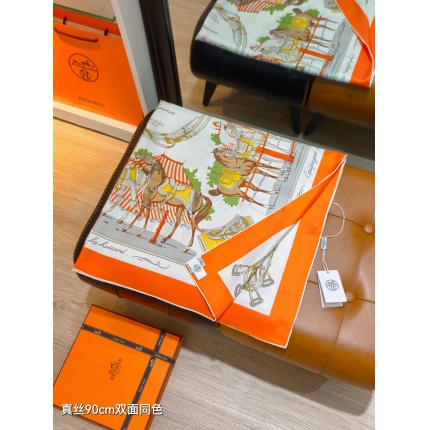 Hermes Cashmere scarf in 218460