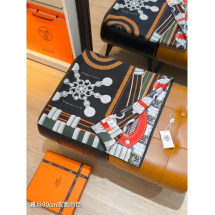 Hermes Cashmere scarf in 218464