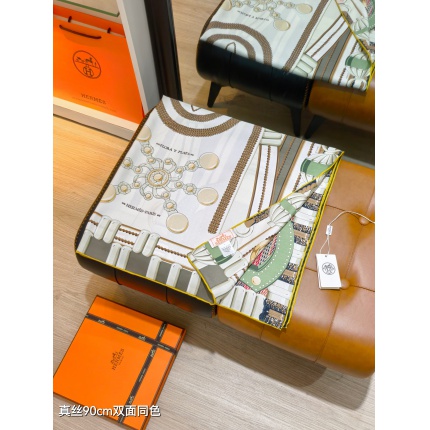 Hermes Cashmere scarf in 218465