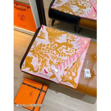 Hermes Cashmere scarf in 218476