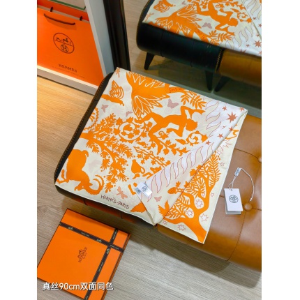 Hermes Cashmere scarf in 218478