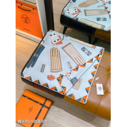 Hermes Cashmere scarf in 218487