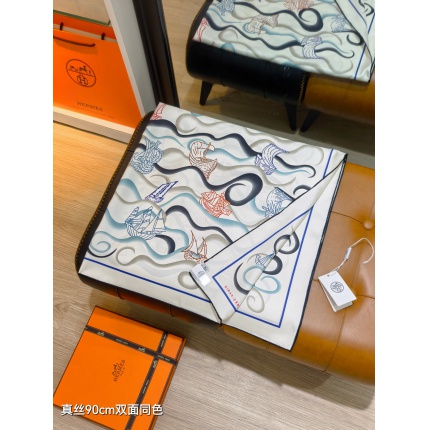 Hermes Cashmere scarf in 218507