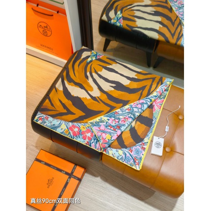 Hermes Cashmere scarf in 218525