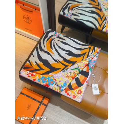 Hermes Cashmere scarf in 218527