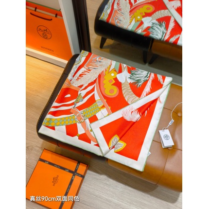 Hermes Cashmere scarf in 218551