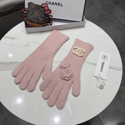 New Arrivals Chanel Gloves in 218594
