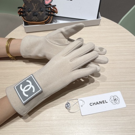 New Arrivals Chanel Gloves in 218601