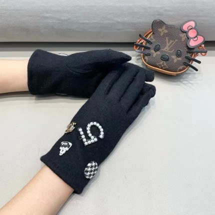 Cheap New Arrivals Chanel Gloves in 218616, $45 USD- [IB218616] - Replica Gloves