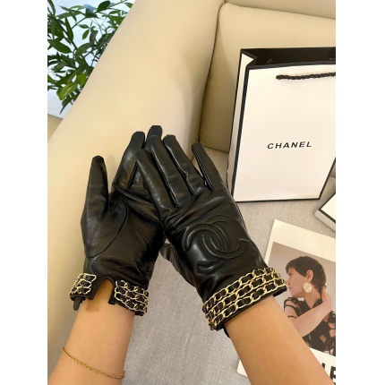 New Arrivals Chanel Gloves in 218646