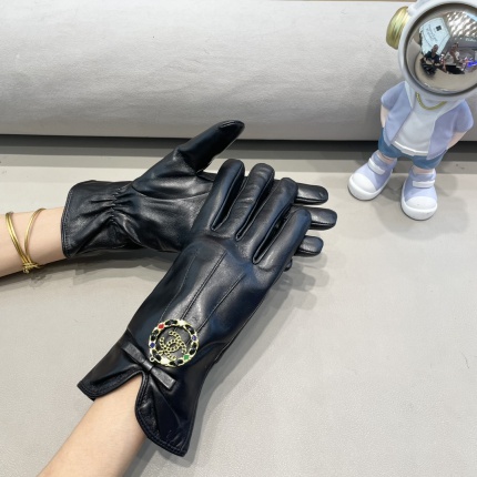 New Arrivals Chanel Gloves in 218664
