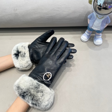 New Arrivals Chanel Gloves in 218669