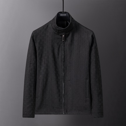 Gucci Thin Jackets For Men in 218744