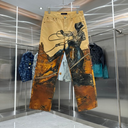 Louis Vuitton Jeans for Men in 218929