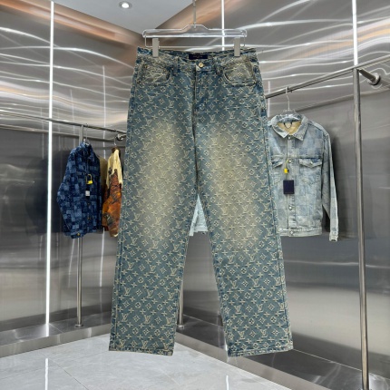 Louis Vuitton Jeans for Men in 218930