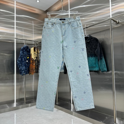Louis Vuitton Jeans for Men in 218931
