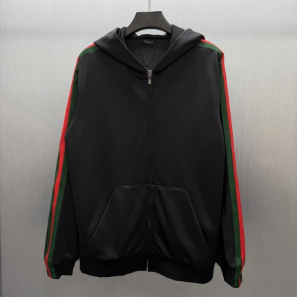 Gucci Thin Jackets For Men in 218970
