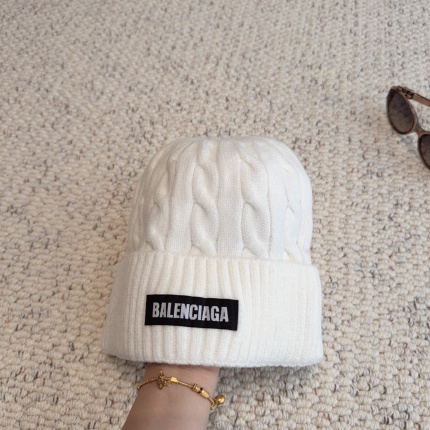 Balenciage Hats in 219250