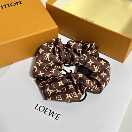 New Arrivals Louis Vuitton Bands For Women in 219295