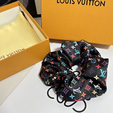 New Arrivals Louis Vuitton Bands For Women in 219297