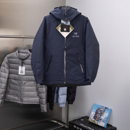 ARC TERYX Jackets for Men in 219431