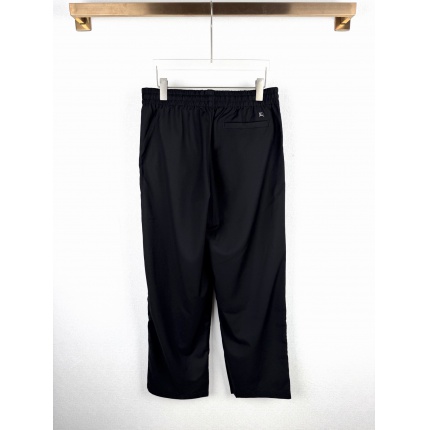 Burberry Pants for Men in 219536