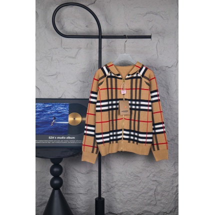 Burberry Sweaters for Men in 219542
