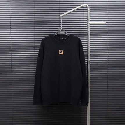 Fendi Sweaters for Men in 219810