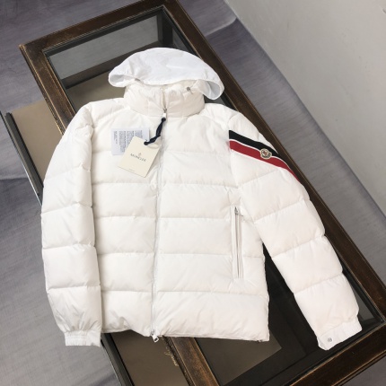 Moncle Thick Coats For Men in 219986