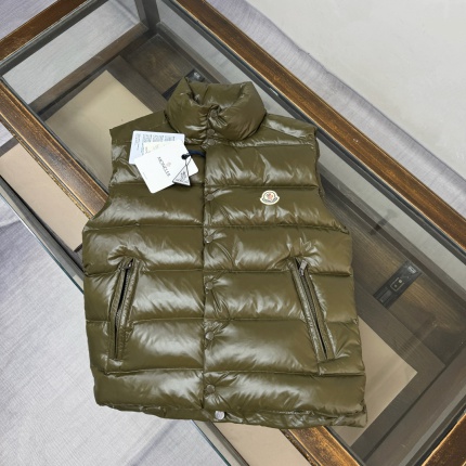 Moncle Thick Coats For Men in 220000