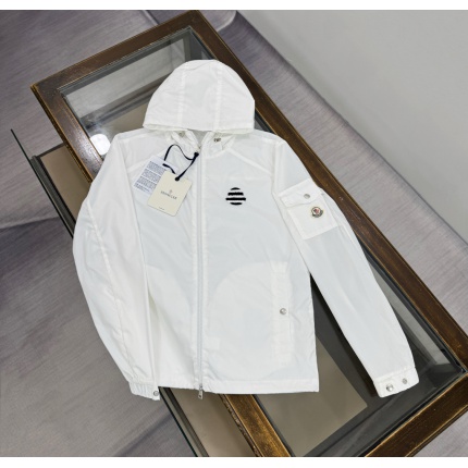 Moncle Thin Jackets For Men in 220014