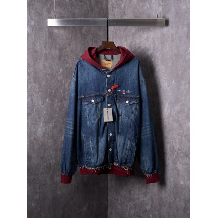 Balenciaga Jackets for Men in 220047