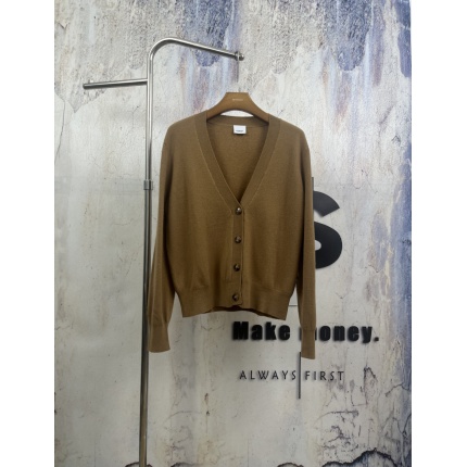 Burberry Sweaters for Women in 220083