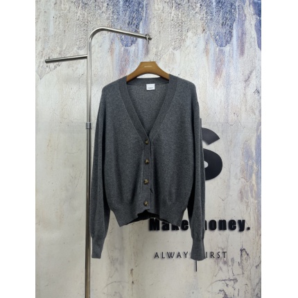 Burberry Sweaters for Women in 220085