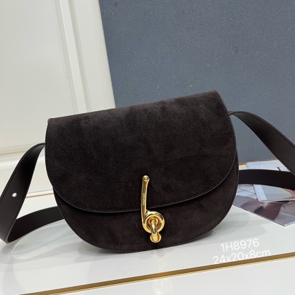 Burberry AAA+++ Crossbody Bags in 220129