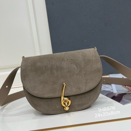Burberry AAA+++ Crossbody Bags in 220130