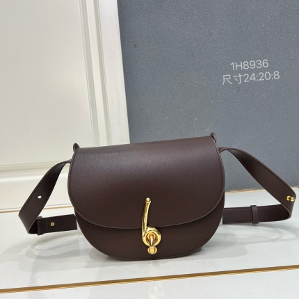 Burberry AAA+++ Crossbody Bags in 220135