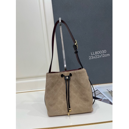 Chanel AAA quality Handbags in 220160