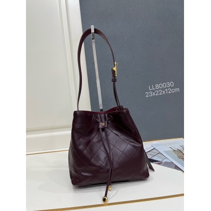 Chanel AAA quality Handbags in 220162