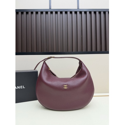 Chanel AAA quality Handbags in 220168